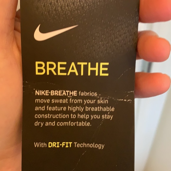 Nike Training/Dry fit NEW - Picture 4 of 4